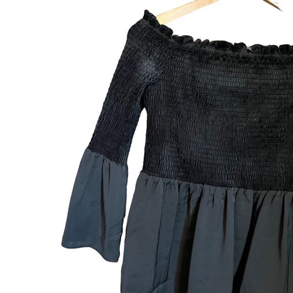 3 for $30! Jane and Delancey black off shoulder blouse - Picture 7 of 9